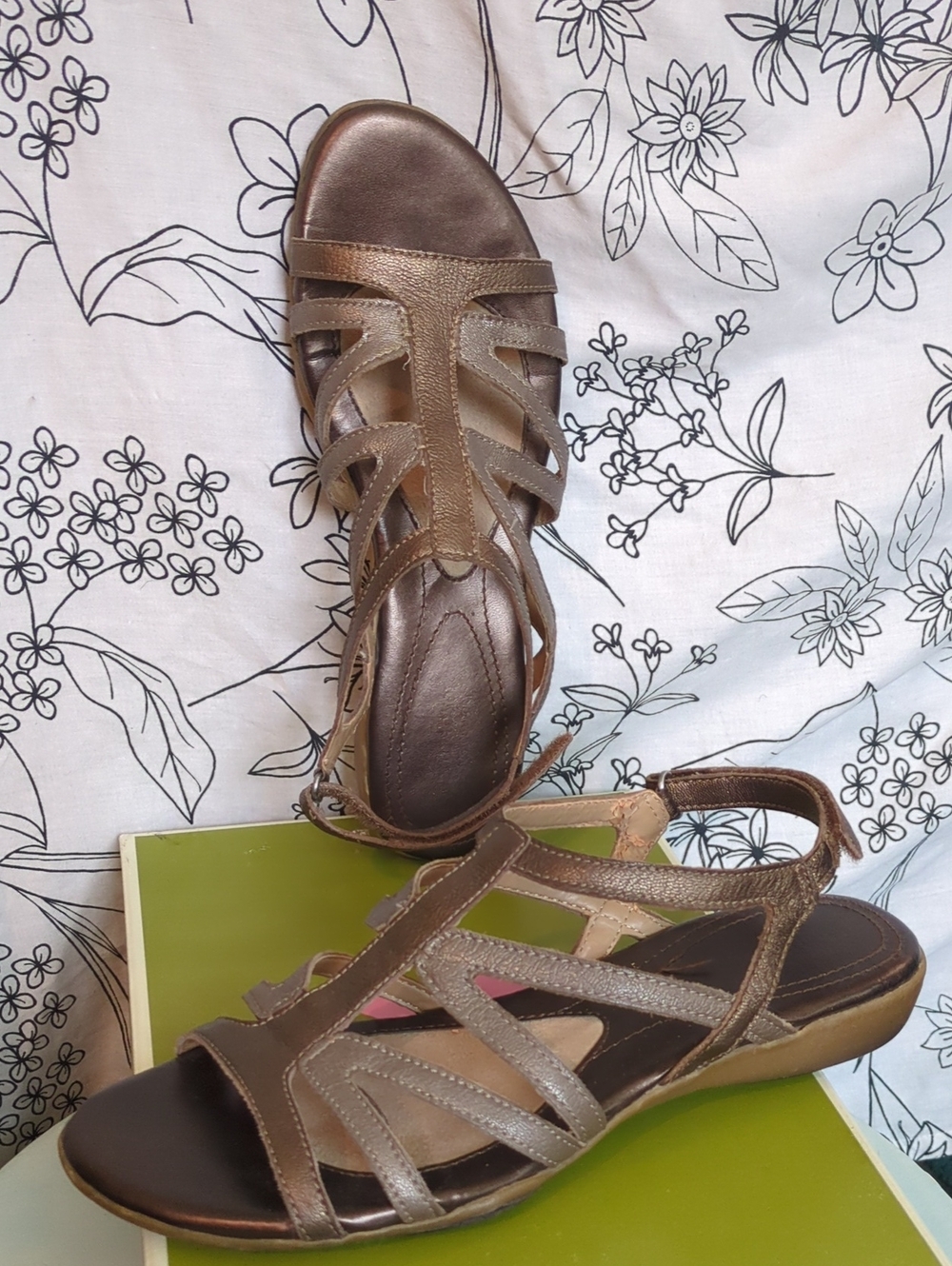 Naturalizer Metallic Bronze/ Nickel Strappy Clim Sandals